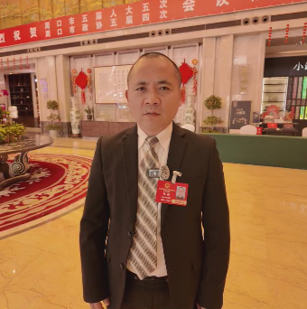 讓每個孩子身上有汗，眼里有光，一生向陽